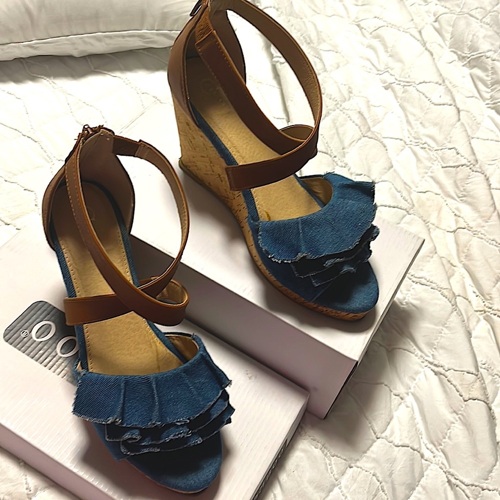 Size 9 denim and brown cork wedges